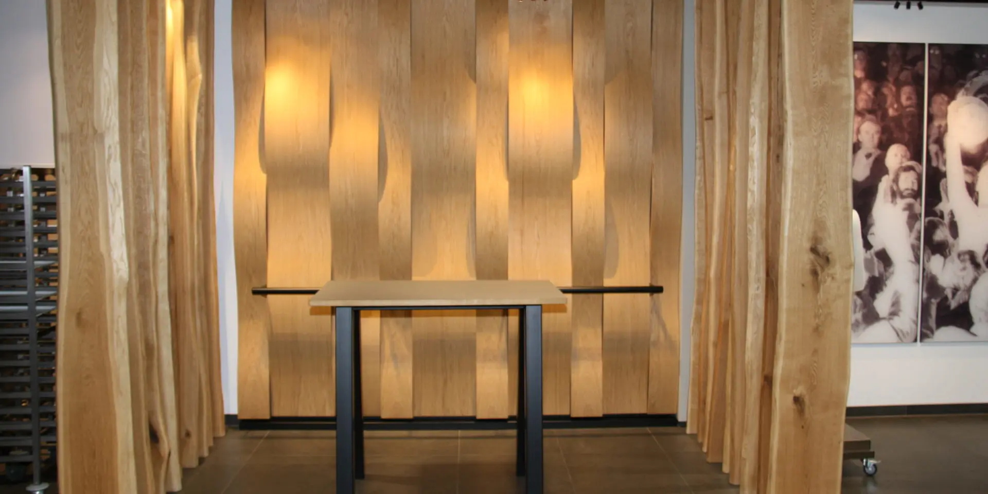 Individuelle Wandverkleidung aus Holz: Ein Kunstwerk für jeden Raum durch Holz in Form Niedermeier